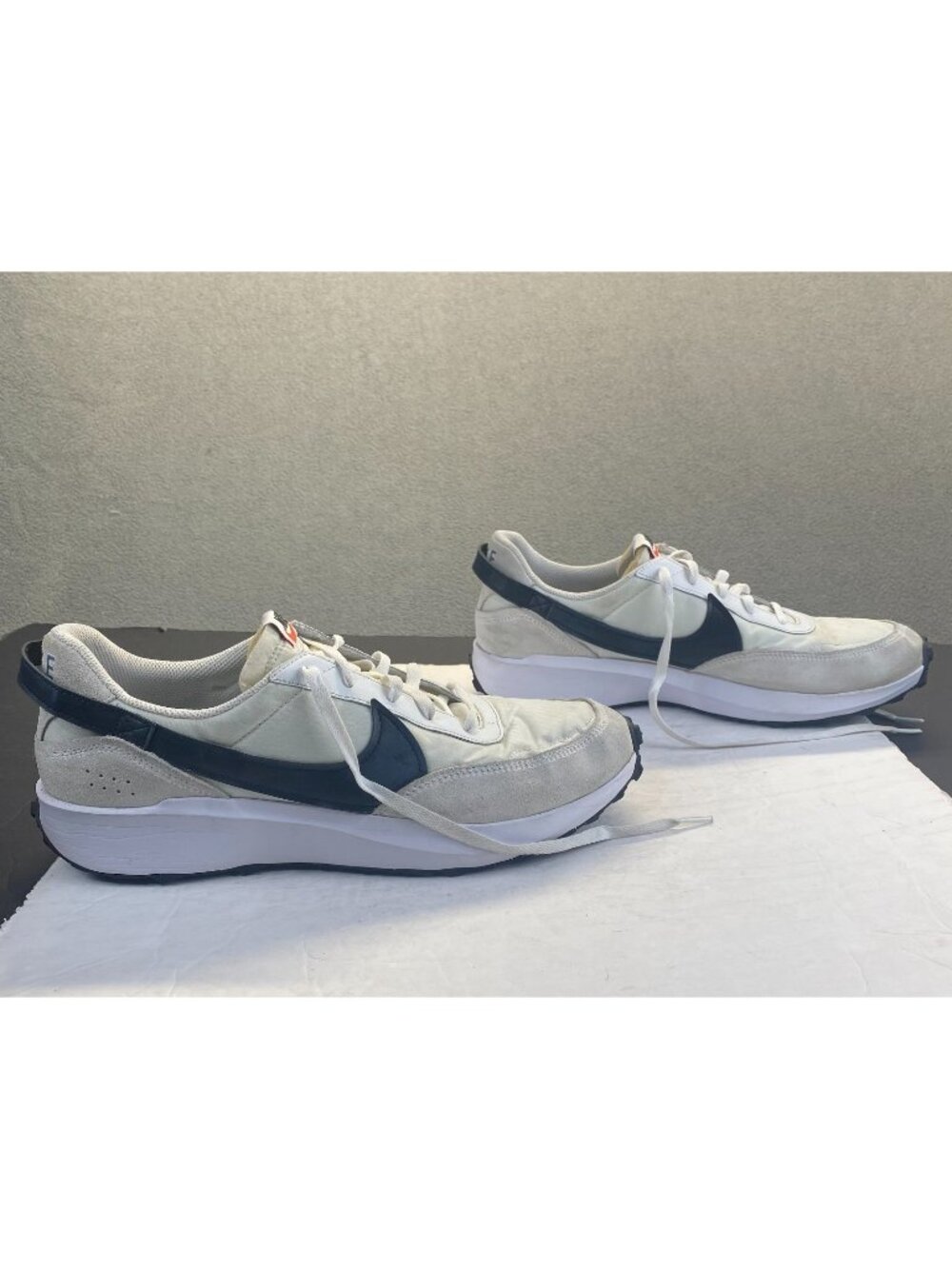 Nike Waffle Debut Trainers Sneakers Men’s 12.5 White Swoosh DH9522-103